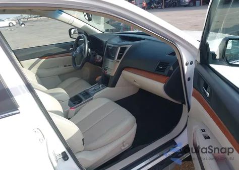 2013 Subaru Outback 2.5I Limited из США, поврежденный, VIN 4S4BRBKC8D3235537